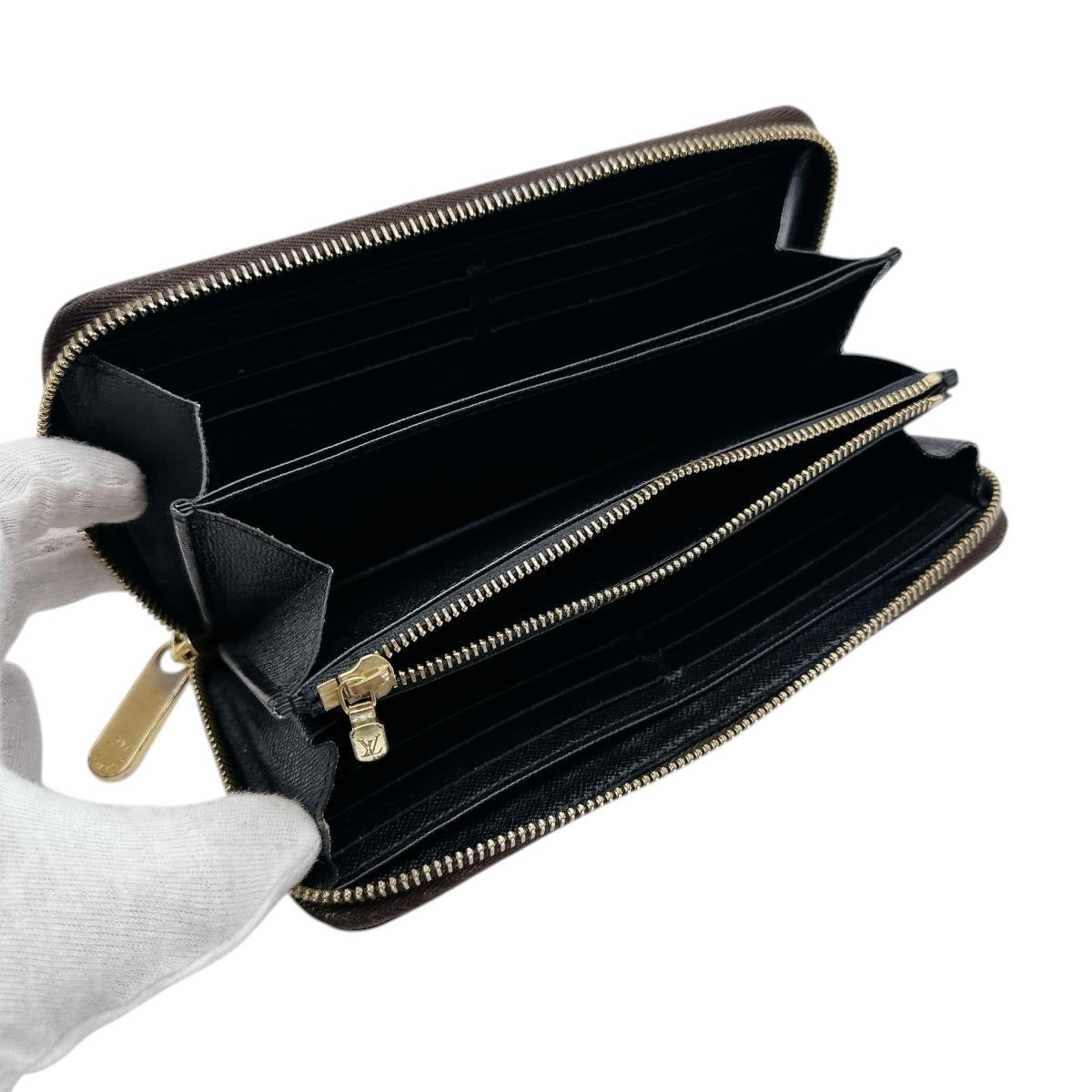 ルイヴィトン LOUIS VUITTON 長財布
長財布 モノグラム ジッピー・ウォレット モノグラムキャンバス M69353 ブラウン LV
【SS】
【中古】