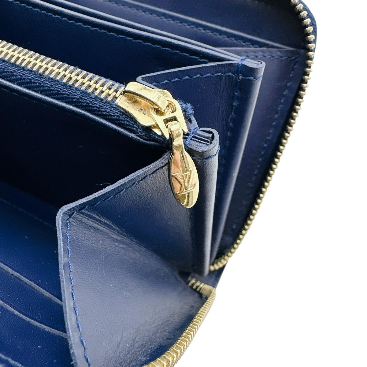 ルイヴィトン LOUIS VUITTON 長財布
長財布 モノグラムヴェルニ イカットフラワー モノグラムヴェルニ M90018 ブルー LV
【SS】
【中古】
