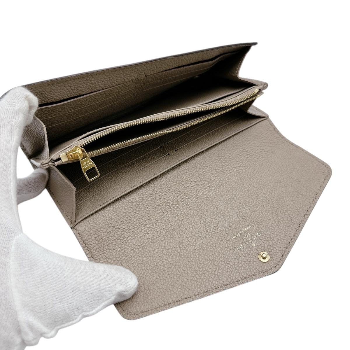ルイヴィトン LOUIS VUITTON 長財布
フラップ式長財布 モノグラムアンプラント ポルトフォイユ・サラ モノグラムアンプラント M81049 ベージュ LV
【SS】
【中古】