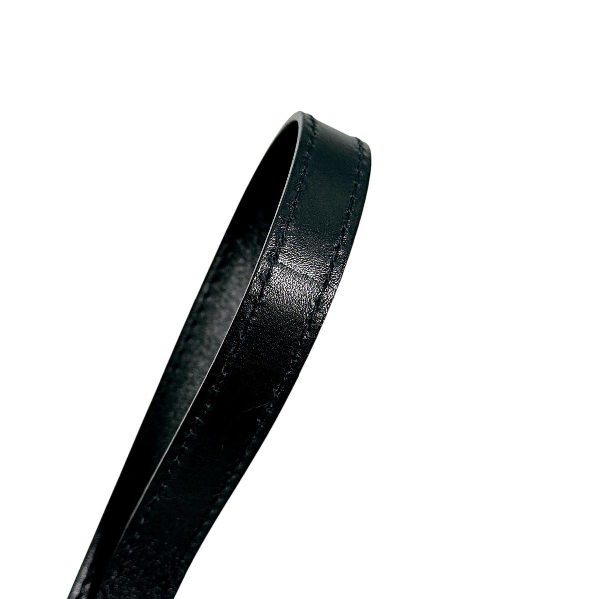 サルヴァトーレフェラガモ Salvatore Ferragamo ハンドバッグ
2WAYバッグ ショルダーバッグ ガンチーニ レザー BX-212193 ブラック 【SS】
【中古】