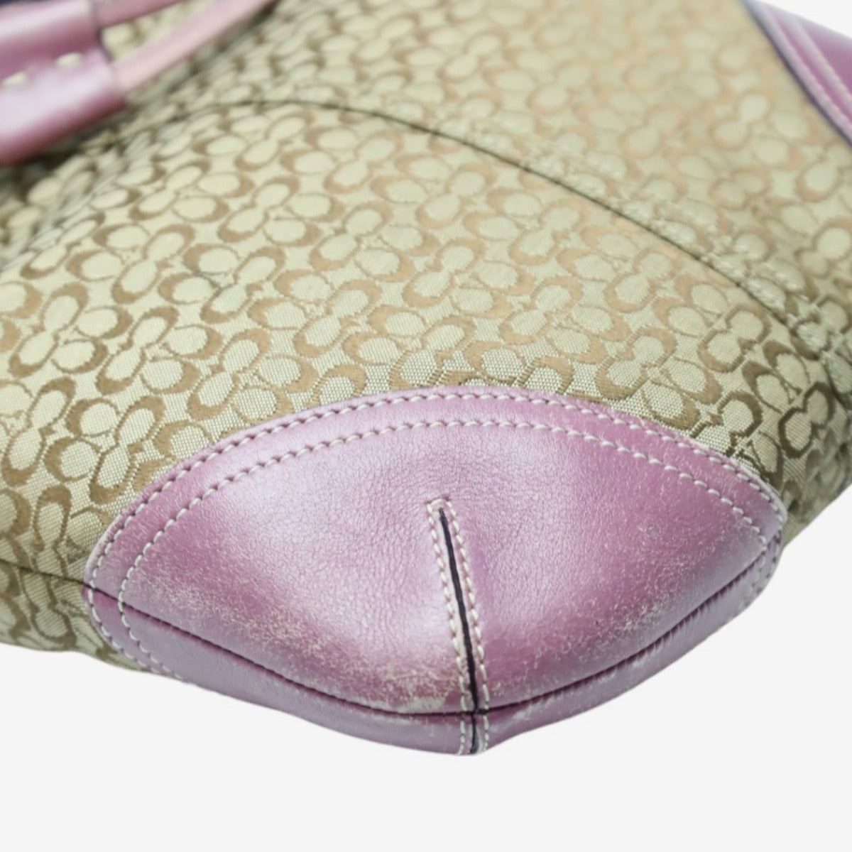 コーチ COACH ショルダーバッグ
巾着ショルダー ミニシグネチャー レザー 6387 カーキ×パープル 【SS】
【中古】