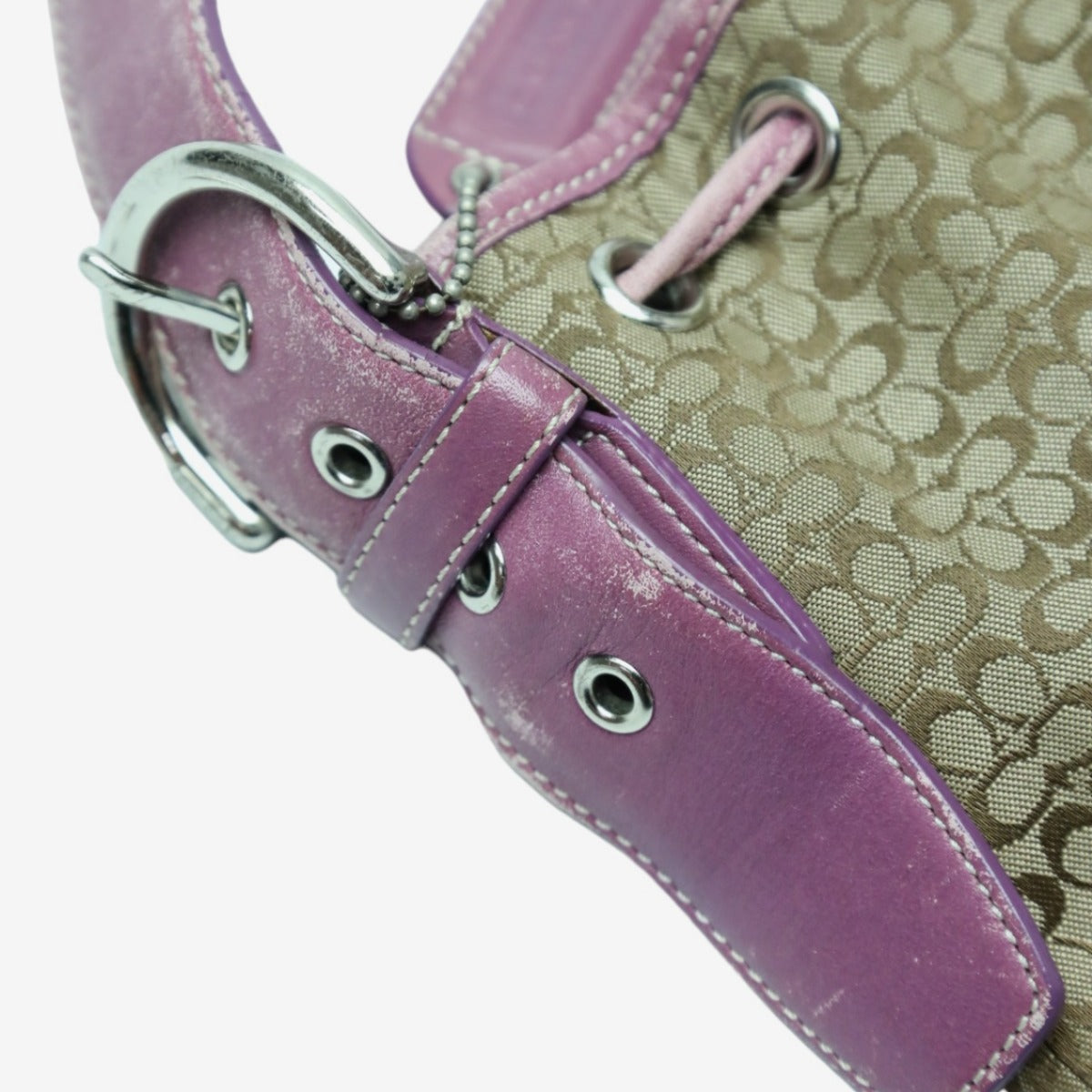 コーチ COACH ショルダーバッグ
巾着ショルダー ミニシグネチャー レザー 6387 カーキ×パープル 【SS】
【中古】