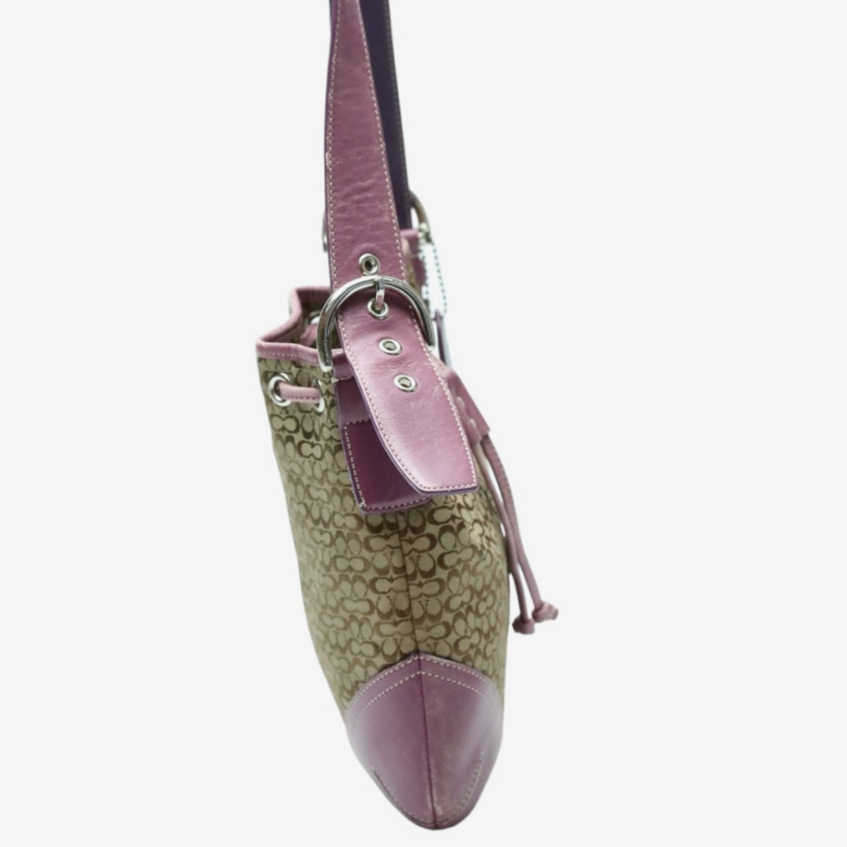 コーチ COACH ショルダーバッグ
巾着ショルダー ミニシグネチャー レザー 6387 カーキ×パープル 【SS】
【中古】