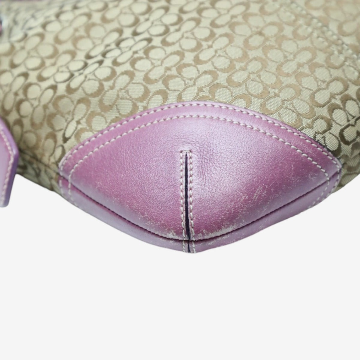 コーチ COACH ショルダーバッグ
巾着ショルダー ミニシグネチャー レザー 6387 カーキ×パープル 【SS】
【中古】