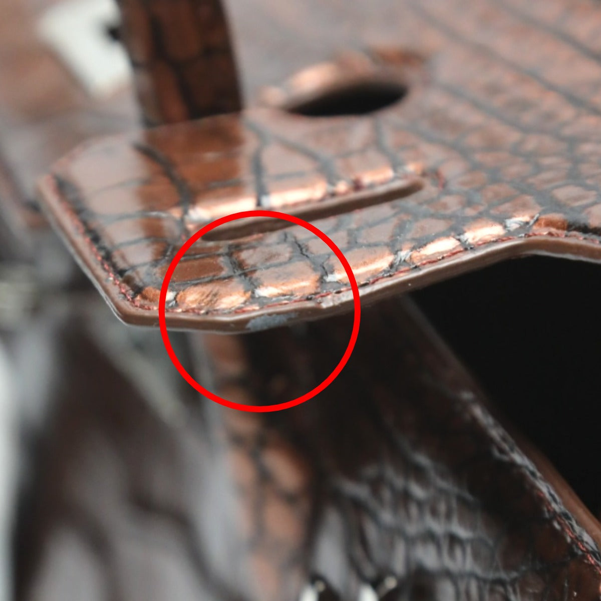 クロコダイル CROCODILE ハンドバッグ
ハンドバッグ メタリック 訳あり クロコダイル YB-2103 ブラウン 【SS】
【中古】