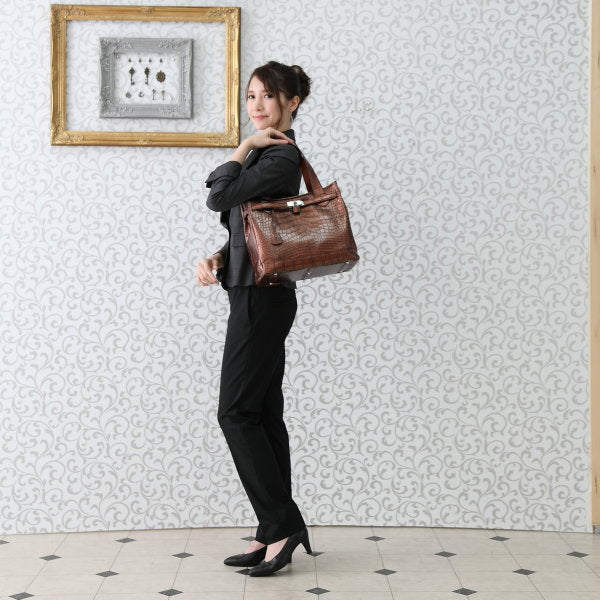 クロコダイル CROCODILE トートバッグ
メタリック カデナ付き クロコダイル 3983 ブラウン 【SS】