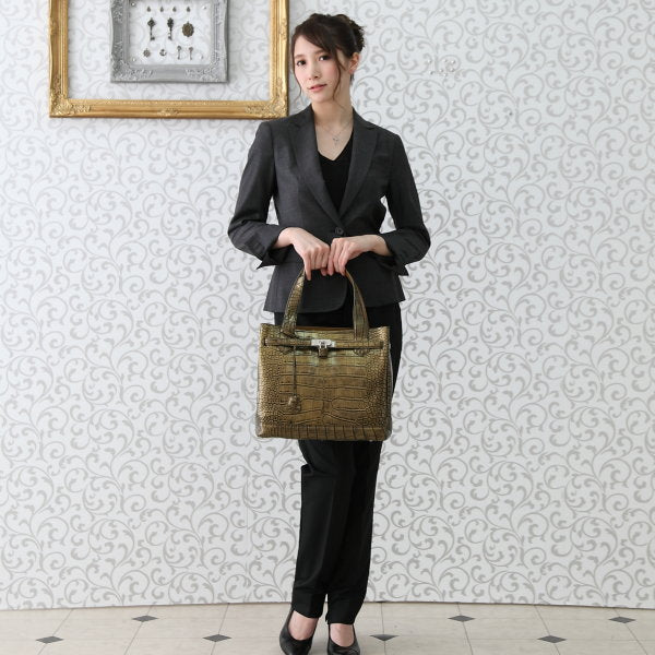 クロコダイル CROCODILE トートバッグ
メタリック クロコダイル カデナ付き クロコダイル 3983 ゴールド 【SS】