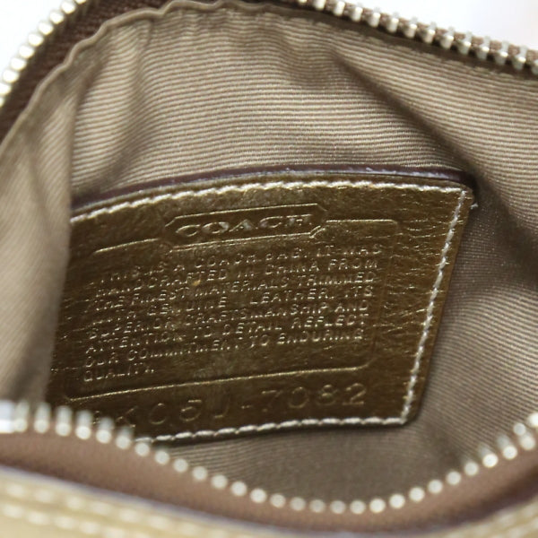 コーチ COACH ショルダーバッグ
スウィングバッグ シグネチャー 斜めかけ レザー 7082 ブラウン×ゴールド 【SS】
【中古】