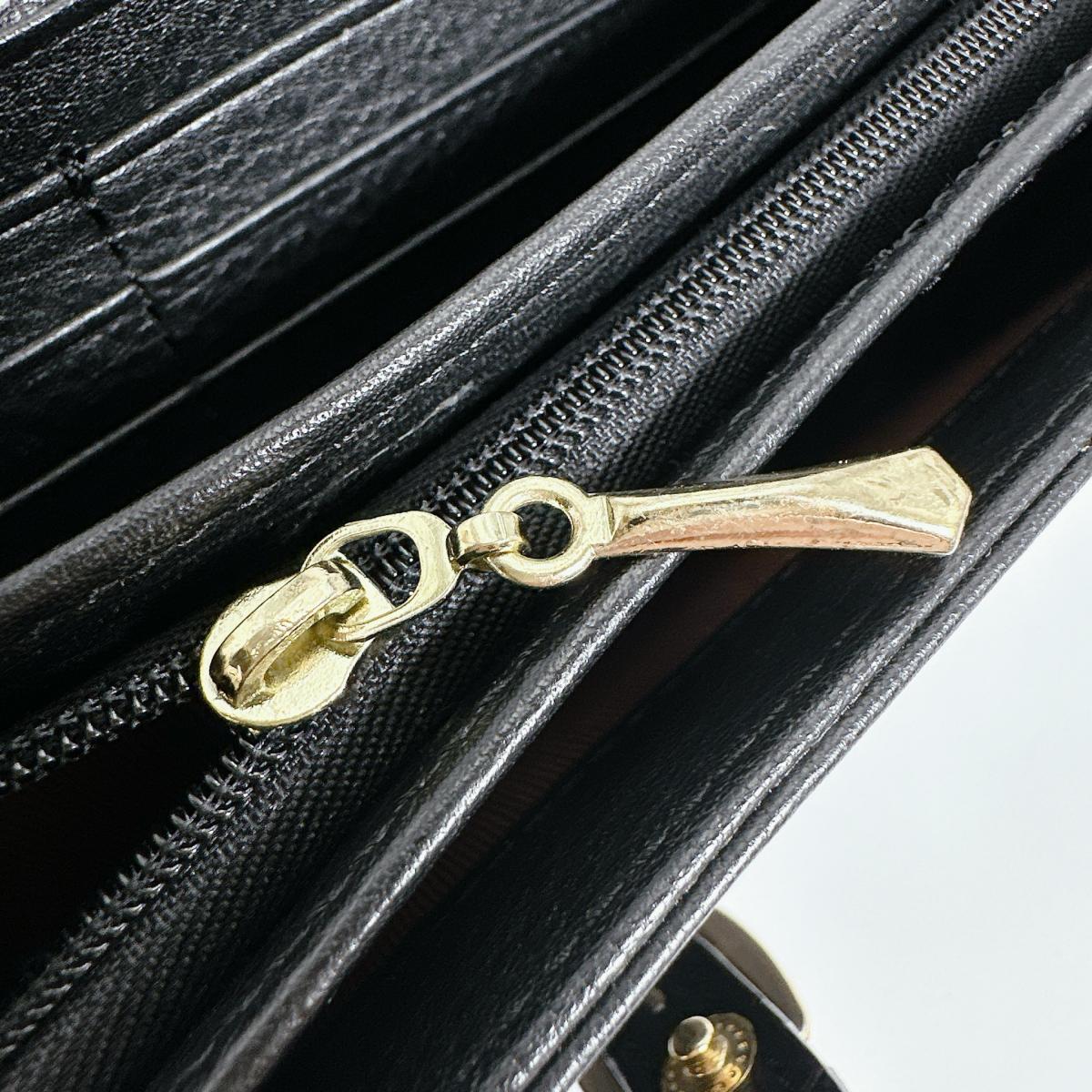 長財布
かぶせタイプ クロコ マット クロコダイル 610 ブラック 【SS】