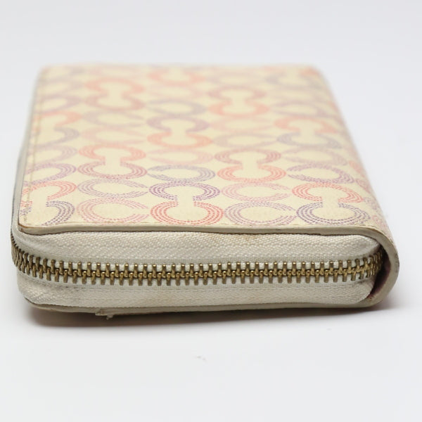 コーチ COACH 長財布
シグネチャー ラウンドファスナー レザー ベージュ 【SS】
【中古】