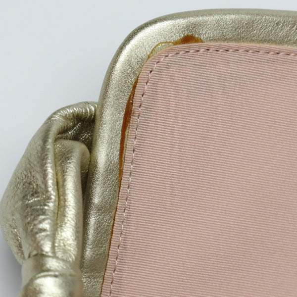 コーチ COACH ハンドバッグ
パーカーストロートップ ハンドルポーチ レザー 42475 ベージュ×ゴールド 【SS】
【中古】