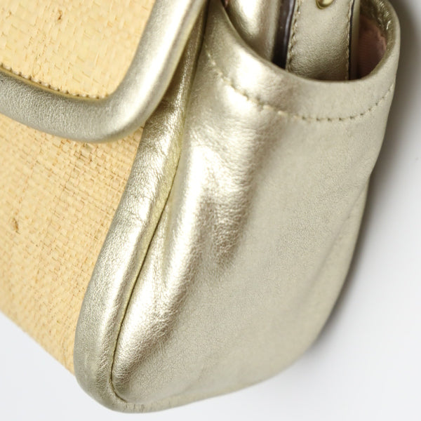 コーチ COACH ハンドバッグ
パーカーストロートップ ハンドルポーチ レザー 42475 ベージュ×ゴールド 【SS】
【中古】