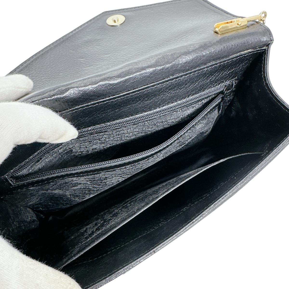 オーストリッチ ostrich ハンドバッグ
フルポイント クラッチバッグ 一本手 ゴールド金具 オーストリッチ ブラック 【SS】
【中古】
