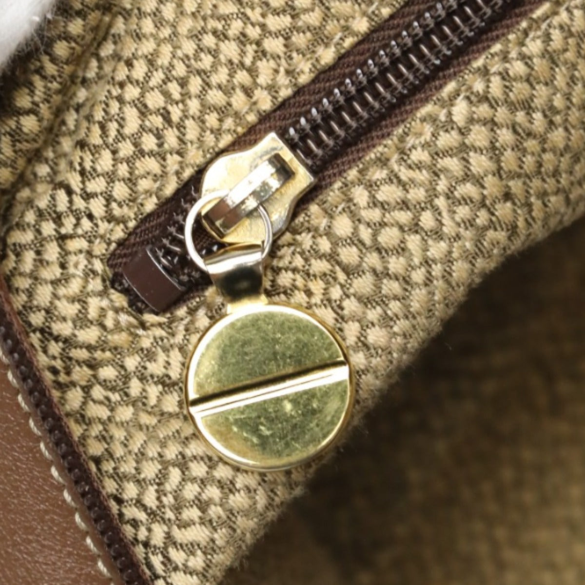 ボルボネーゼ BORBONESE ハンドバッグ
ドーム型 うずら柄 軽量 【SS】
【中古】