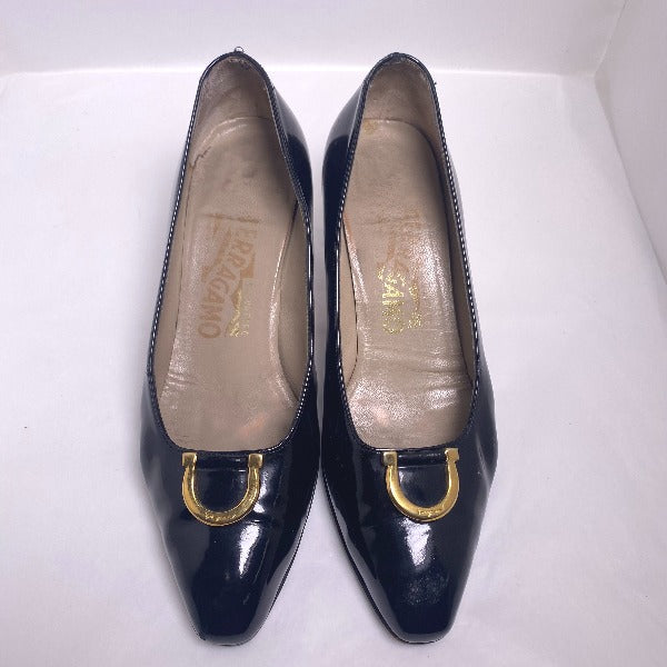 サルヴァトーレフェラガモ Salvatore Ferragamo パンプス
エナメル 22.5cm 5 1/2 C ブラック 【SS】
【中古】