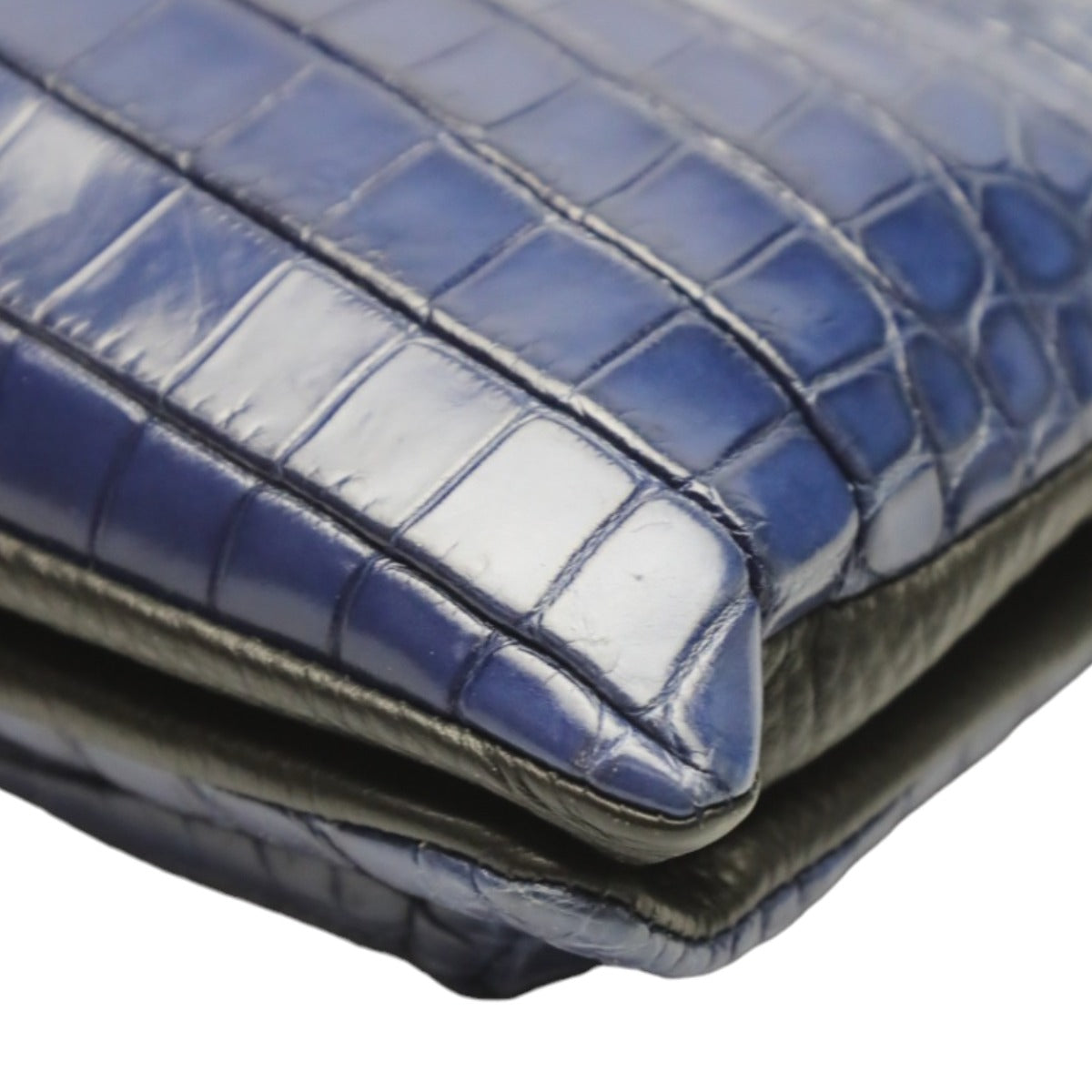 CROCODILE Shoulder Bag
Super Soft Reversible Calfskin MJ-3093 Medium Blue