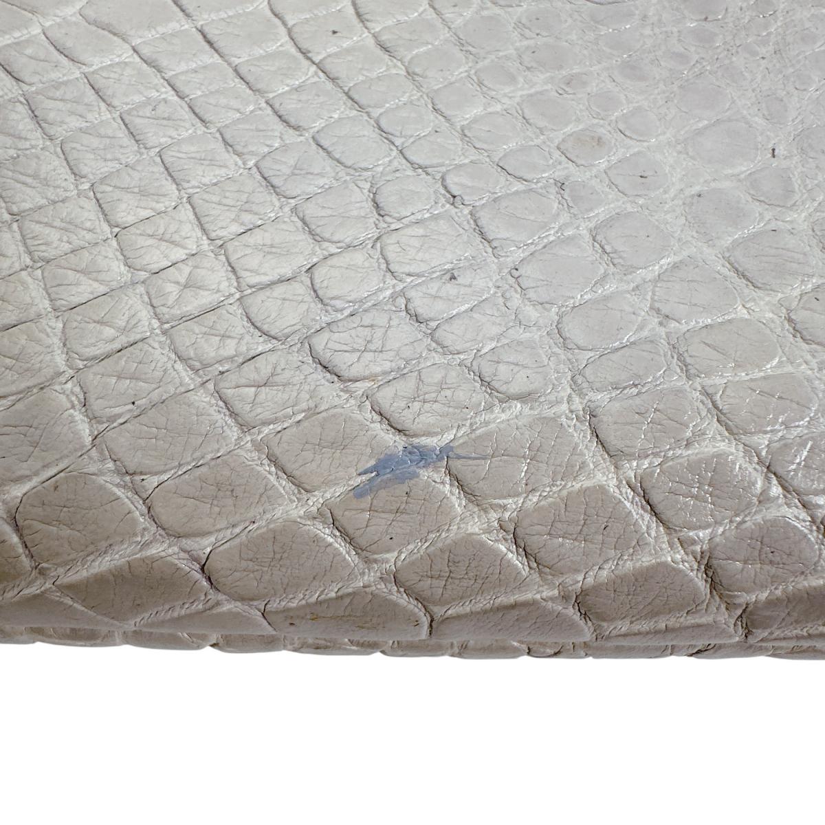 クロコダイル CROCODILE 長財布
ラウンドファスナー 小銭入付き クロコダイル LB-5011 ライトスチールブルー 【SS】
【中古】