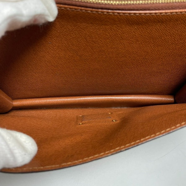 ルイヴィトン LOUIS VUITTON ハンドバッグ
キャンバス モノグラム コンコルド モノグラムキャンバス M51190 ブラウン LV
【SS】
【中古】