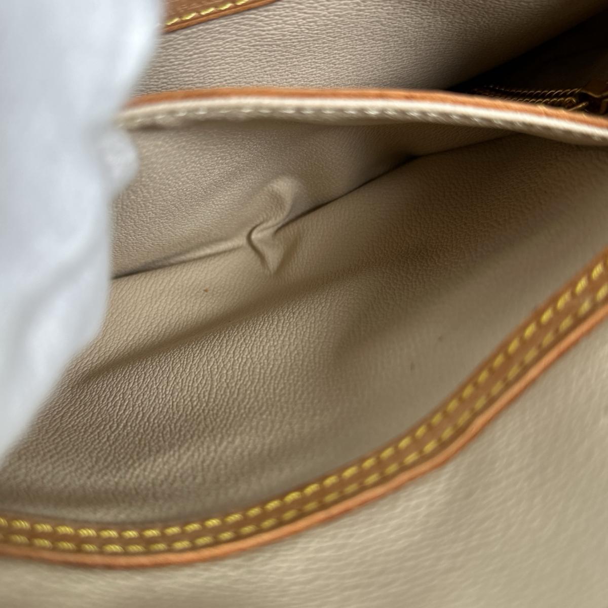 ルイヴィトン LOUIS VUITTON ハンドバッグ
トートバッグ モノグラム バケツPM モノグラムキャンバス M42238 ベージュ LV
【SS】
【中古】