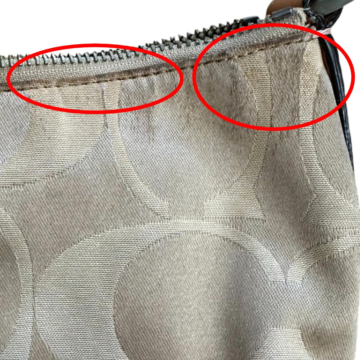 コーチ COACH ショルダーバッグ
ポピー シグネチャー 2WAY レザー F14562 ベージュ 【SS】
【中古】
