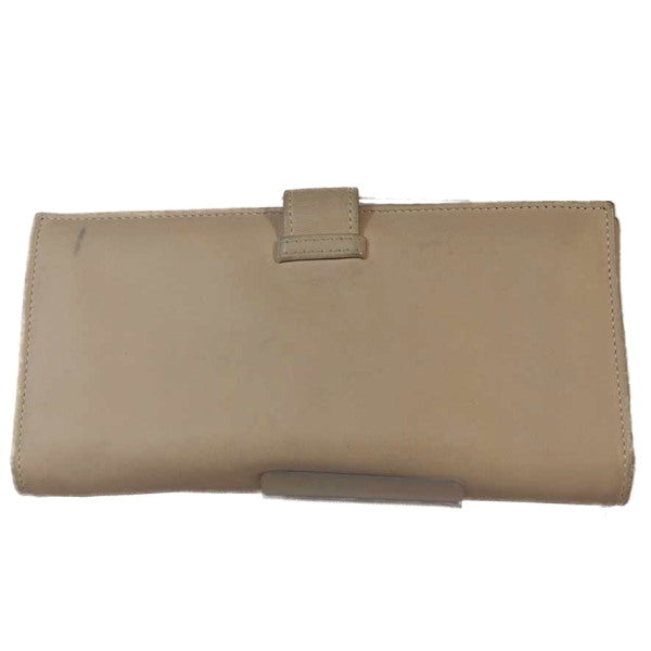 ロエベ LOEWE 長財布
カーフ 小銭入れ付き カーフ ベージュ 【SS】
【中古】