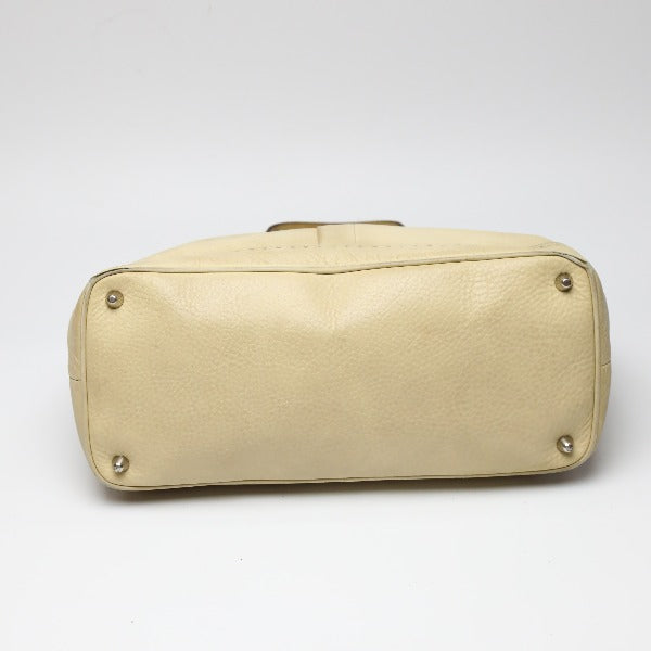 コーチ COACH トートバッグ
ハンドバッグ レザー レザー 5056 ベージュ 【SS】
【中古】