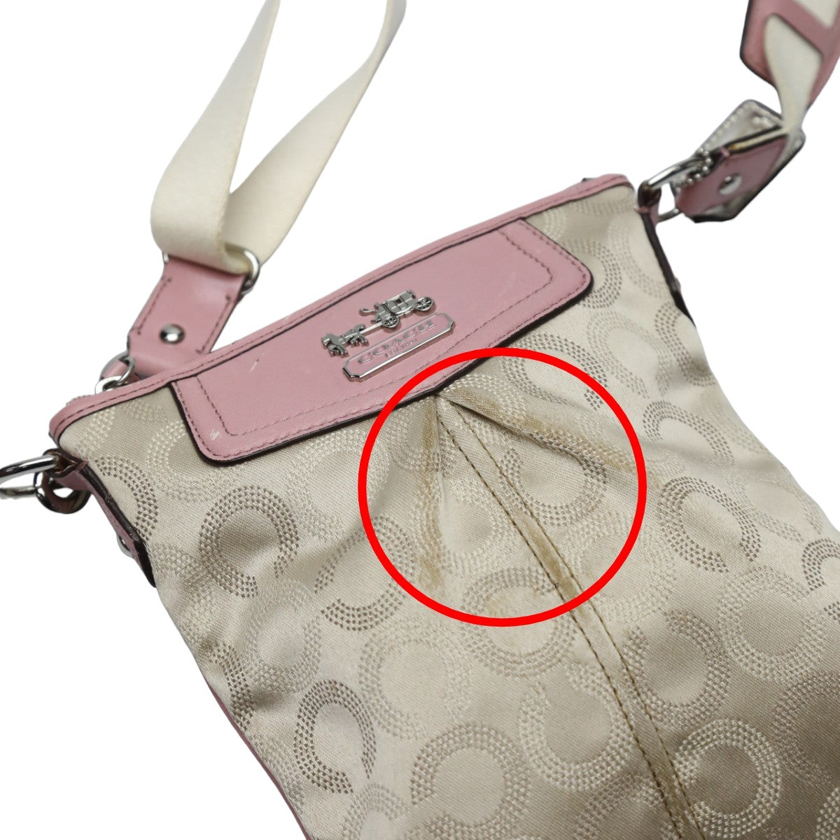 コーチ COACH ショルダーバッグ
スイング マディソンドットオプアート 斜めかけ レザー 44394 ベージュ×ピンク 【SS】
【中古】