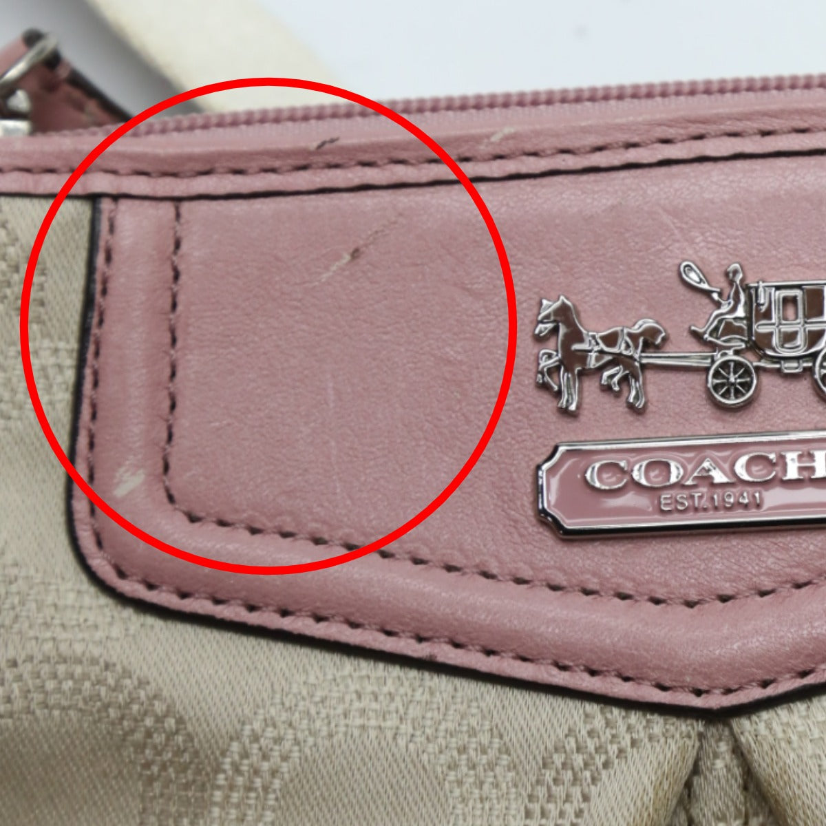 コーチ COACH ショルダーバッグ
スイング マディソンドットオプアート 斜めかけ レザー 44394 ベージュ×ピンク 【SS】
【中古】