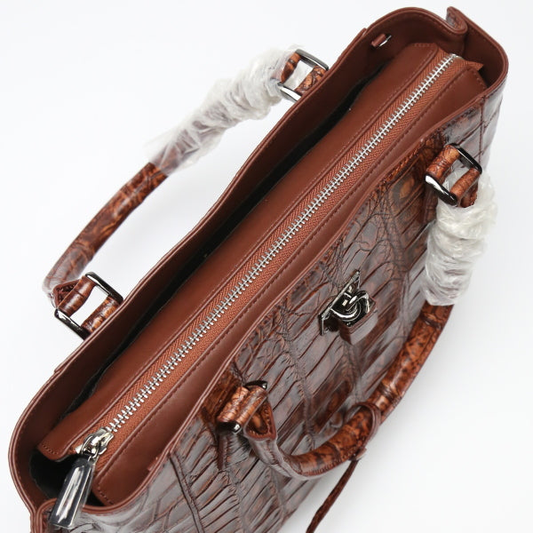 クロコダイル CROCODILE ハンドバッグ
2WAY 天ファスナー ショルダーストラップ付 パドロック付 クロコダイル LB-3056 ブラウン 【SS】