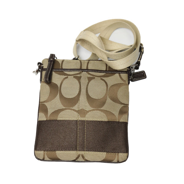 コーチ COACH ショルダーバッグ
スウィングバッグ シグネチャー 斜め掛け レザー カーキ 【SS】
【中古】