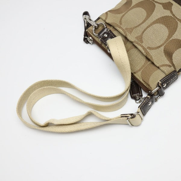 コーチ COACH ショルダーバッグ
スウィングバッグ シグネチャー 斜め掛け レザー カーキ 【SS】
【中古】