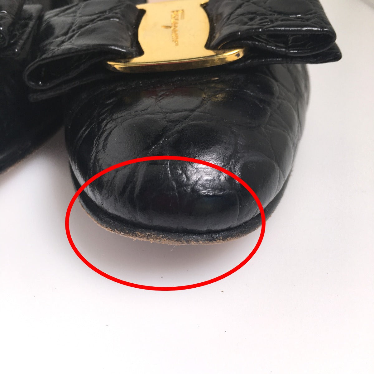 サルヴァトーレフェラガモ Salvatore Ferragamo パンプス
パンプス 型押し 51768 ブラック 【SS】
【中古】