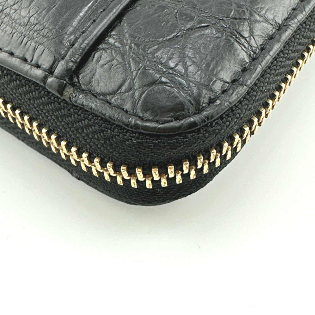 クロコダイル CROCODILE 長財布
マット 外ポケット付き ラウンドファスナー クロコダイル 0621 ブラック 【SS】