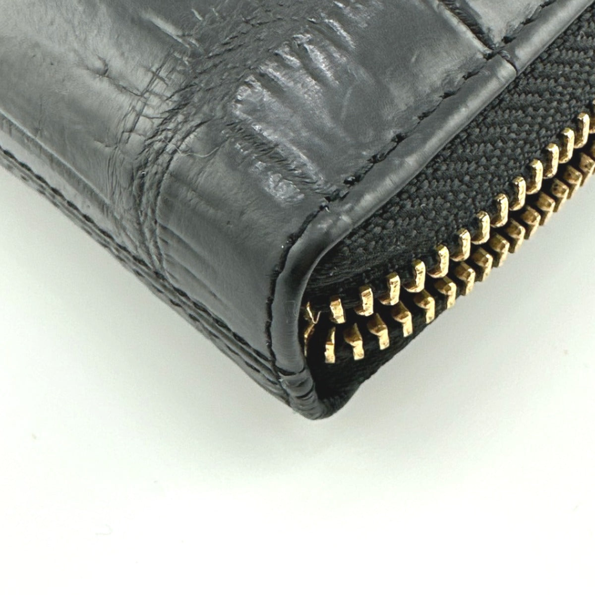 クロコダイル CROCODILE 長財布
マット 外ポケット付き ラウンドファスナー クロコダイル 0621 ブラック 【SS】