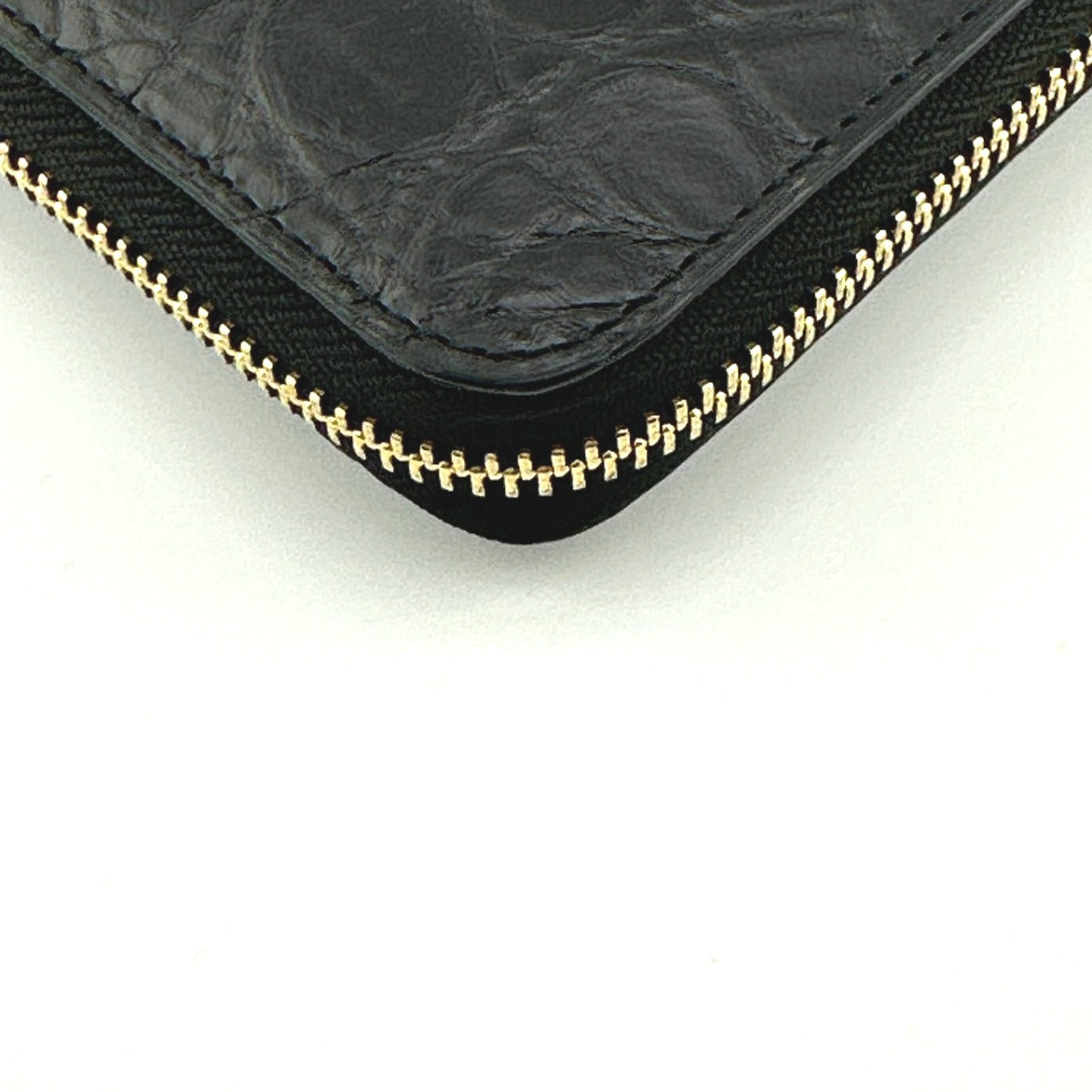 クロコダイル CROCODILE 長財布
ラウンドファスナー マット 外ポケット付 クロコダイル 52658 ブラック 【SS】