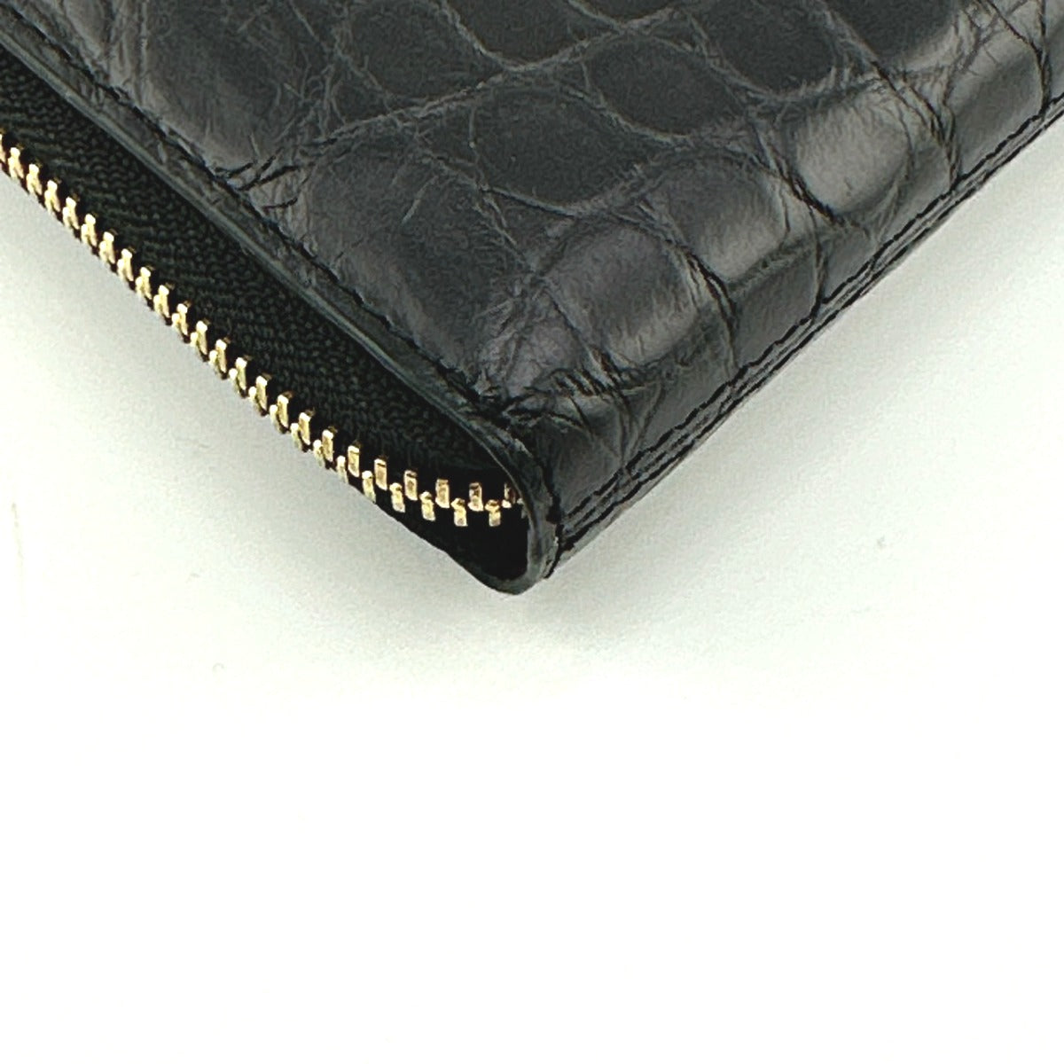 クロコダイル CROCODILE 長財布
ラウンドファスナー マット 外ポケット付 クロコダイル 52658 ブラック 【SS】