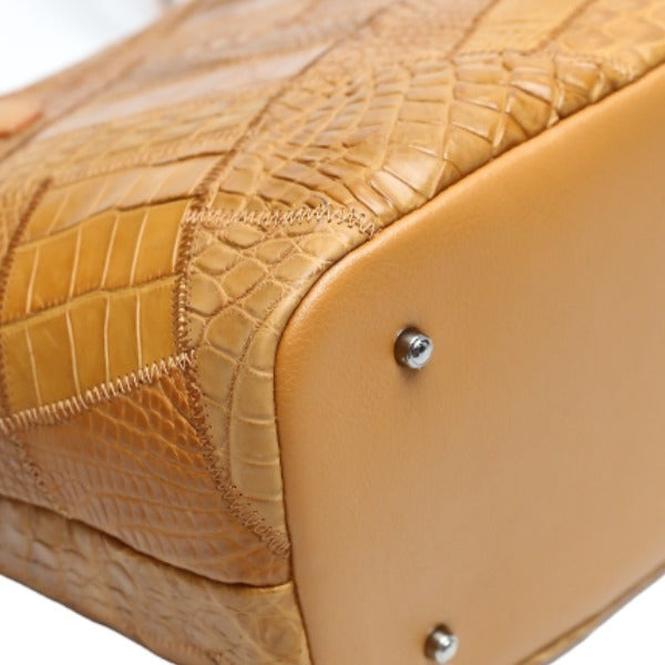 CROCODILE Shoulder Bag
Tote bag with zipper, patchwork, crocodile LB-7001 Cognac COGNAM