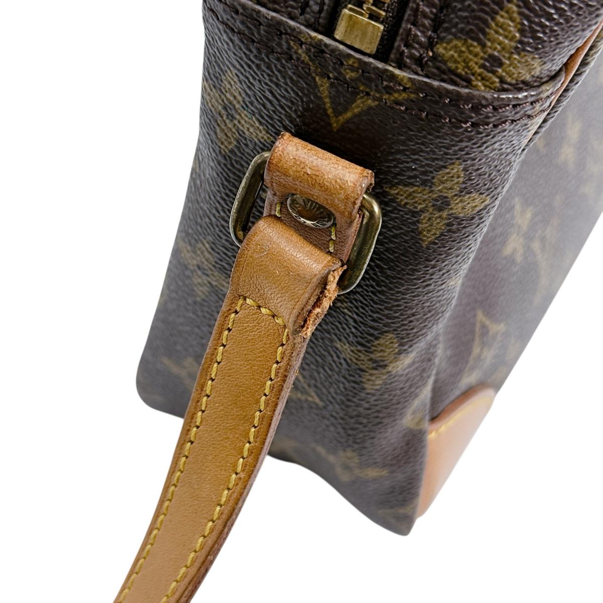 ルイヴィトン LOUIS VUITTON ショルダーバッグ
トロカデロ27 モノグラム 斜め掛け モノグラムキャンバス M51274 ブラウン LV
【SS】
【中古】