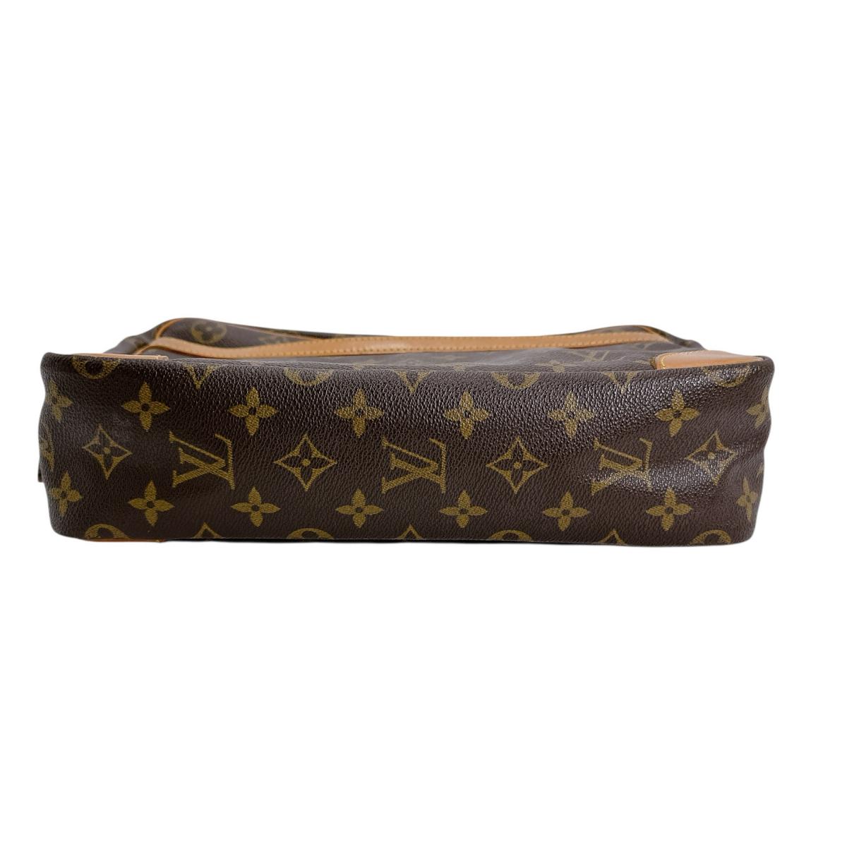 ルイヴィトン LOUIS VUITTON ショルダーバッグ
トロカデロ27 モノグラム 斜め掛け モノグラムキャンバス M51274 ブラウン LV
【SS】
【中古】