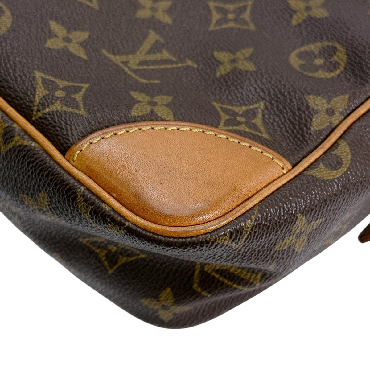 ルイヴィトン LOUIS VUITTON ショルダーバッグ
トロカデロ27 モノグラム 斜め掛け モノグラムキャンバス M51274 ブラウン LV
【SS】
【中古】