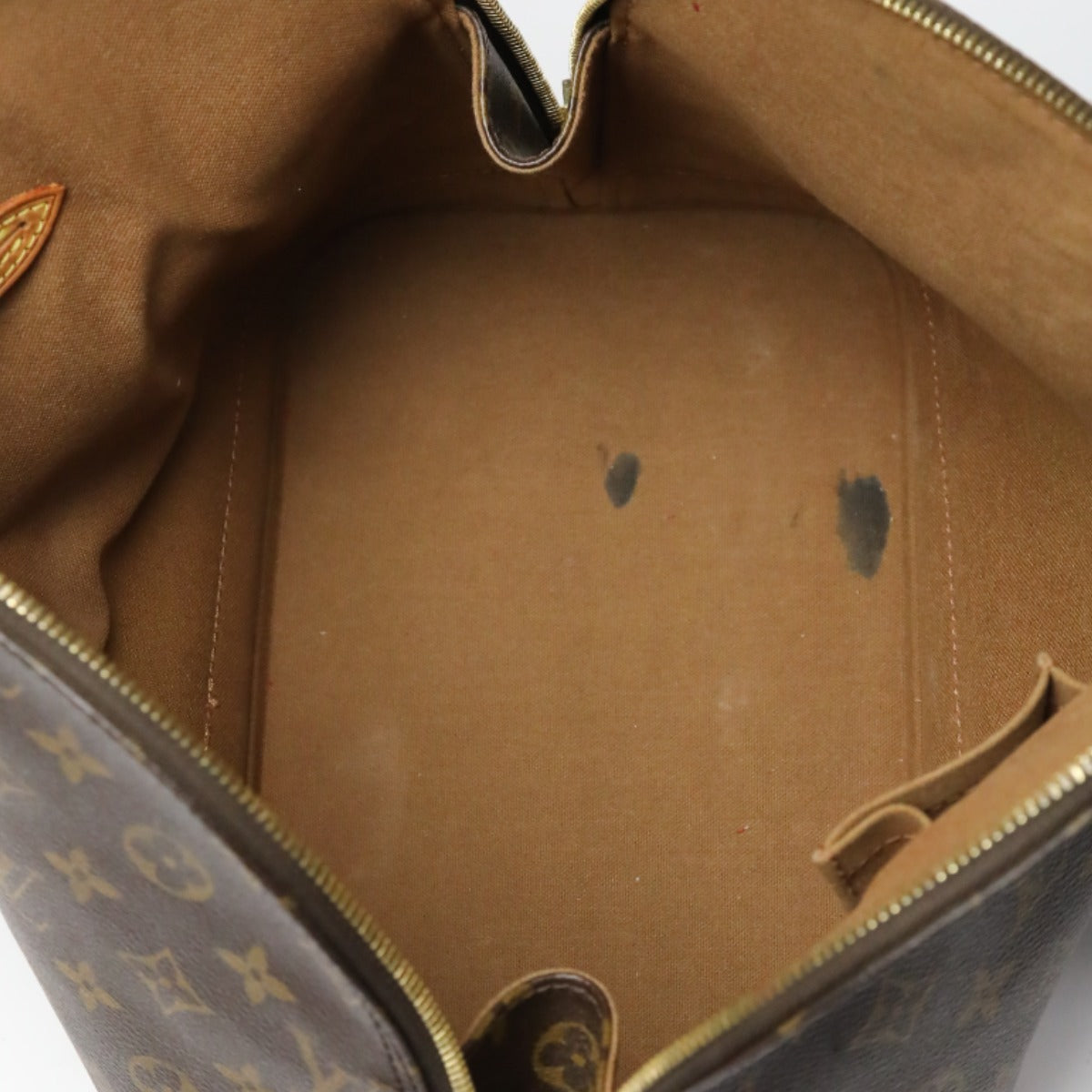 ルイヴィトン LOUIS VUITTON ハンドバッグ
ハンドバッグ モノグラム 廃盤品 アルマ モノグラムキャンバス M51130 ブラウン LV
【SS】
【中古】