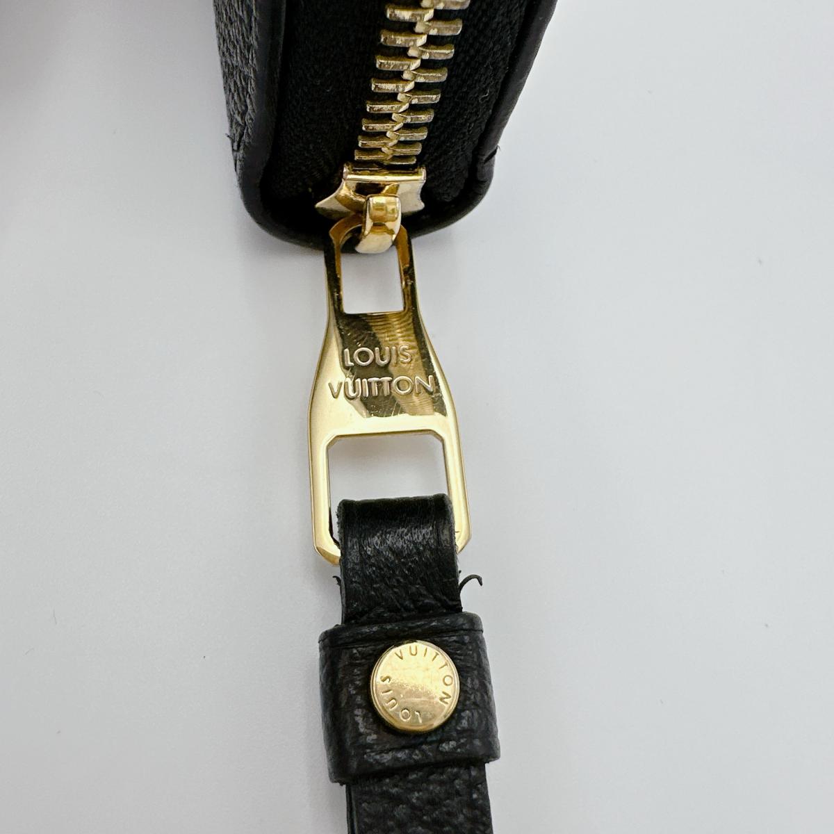 ルイヴィトン LOUIS VUITTON 長財布
長財布 モノグラム ジッピー・ウォレット モノグラムアンプラント M61864 ブラック LV
【SS】
【中古】