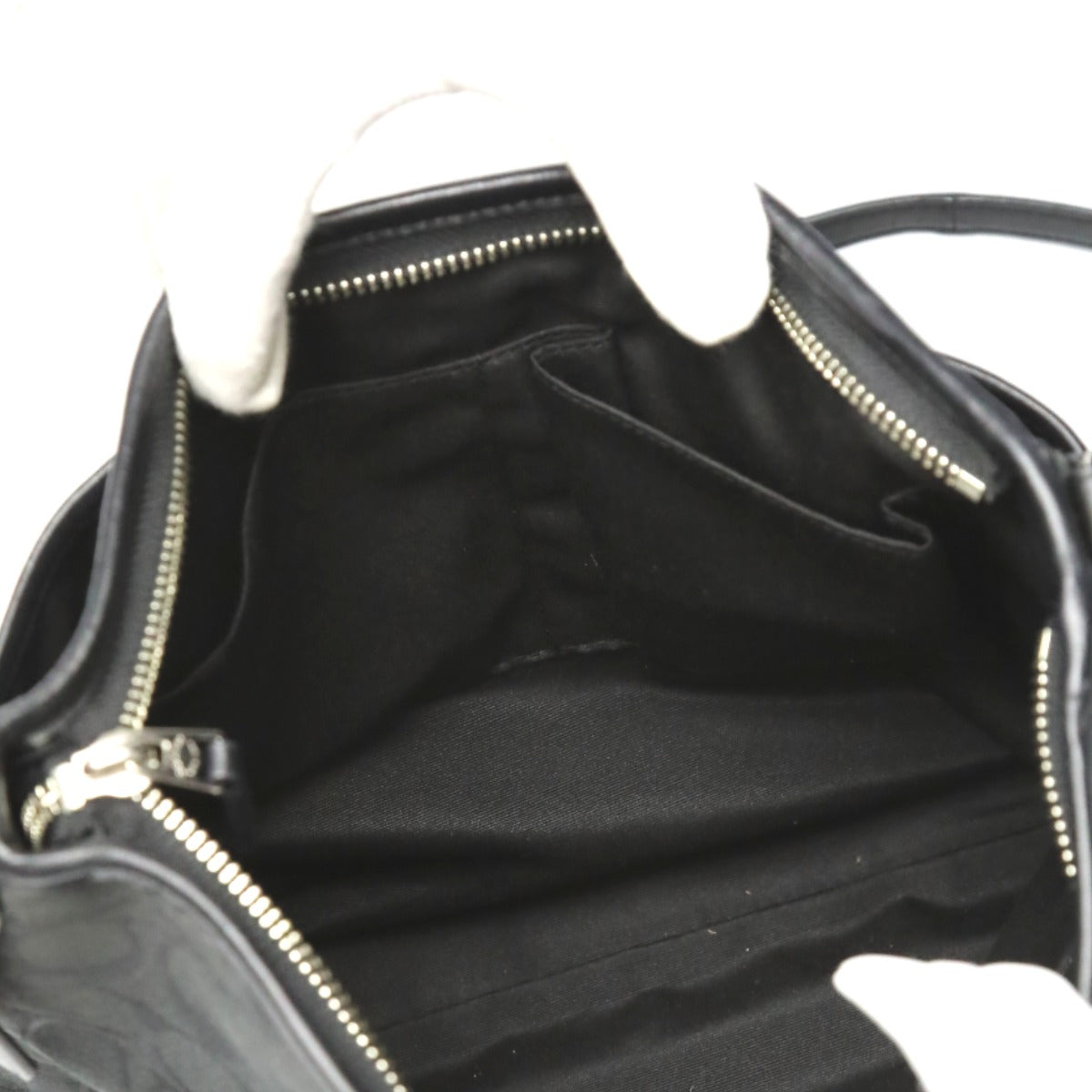 コーチ COACH ショルダーバッグ
ショルダーバック シグネチャー キャンバス F36378 ブラック 【SS】
【中古】