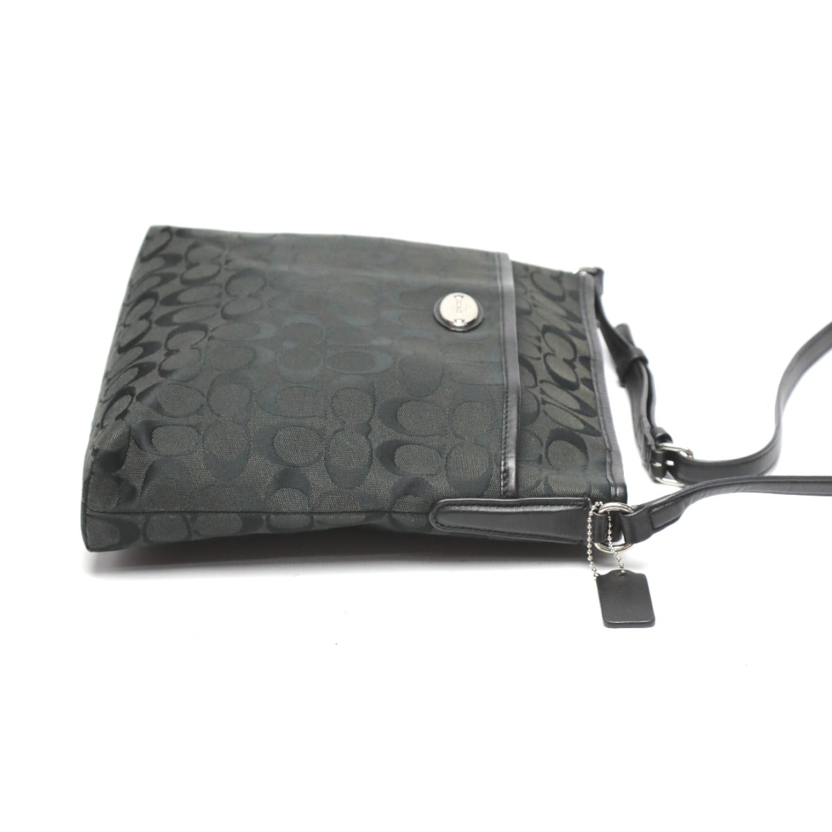 コーチ COACH ショルダーバッグ
ショルダーバック シグネチャー キャンバス F36378 ブラック 【SS】
【中古】