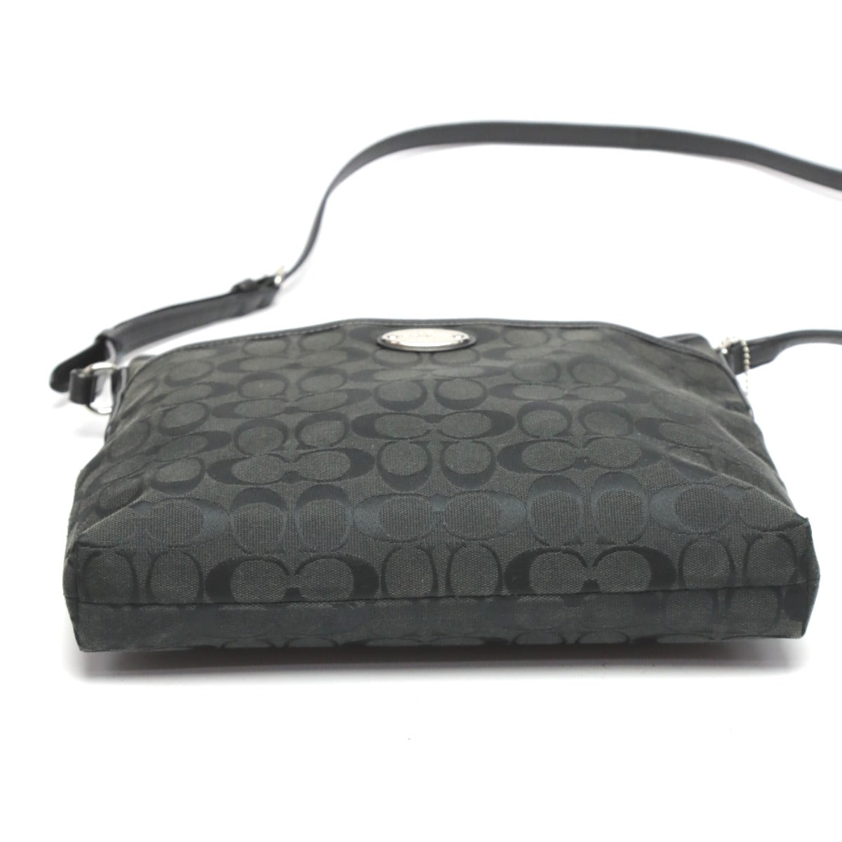 コーチ COACH ショルダーバッグ
ショルダーバック シグネチャー キャンバス F36378 ブラック 【SS】
【中古】