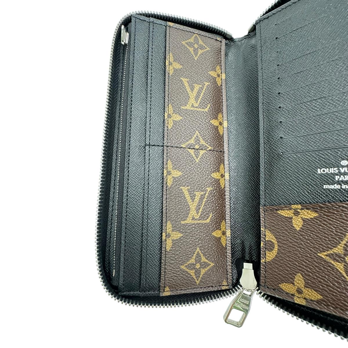 ルイヴィトン LOUIS VUITTON 長財布
ヴェルティカル モノグラム マカサー モノグラムキャンバス M60109 ブラウン LV
【SS】
【中古】