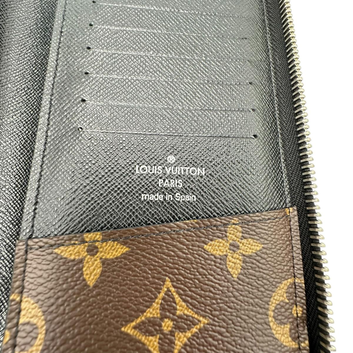 ルイヴィトン LOUIS VUITTON 長財布
ヴェルティカル モノグラム マカサー モノグラムキャンバス M60109 ブラウン LV
【SS】
【中古】