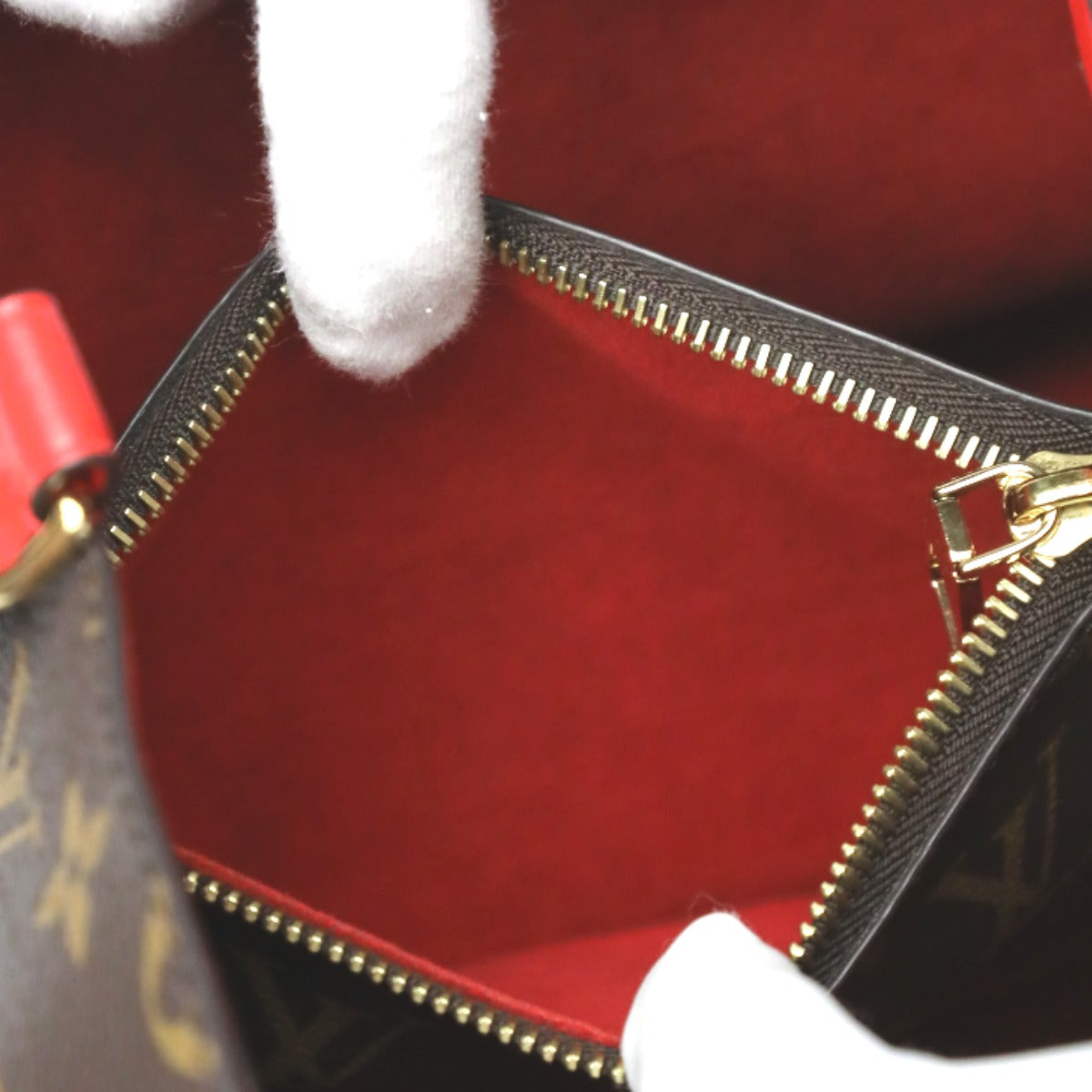 ルイヴィトン LOUIS VUITTON ショルダーバッグ
2WAYバッグ モノグラム ネオノエ モノグラムキャンバス M44021 コクリコ LV
【SS】
【中古】