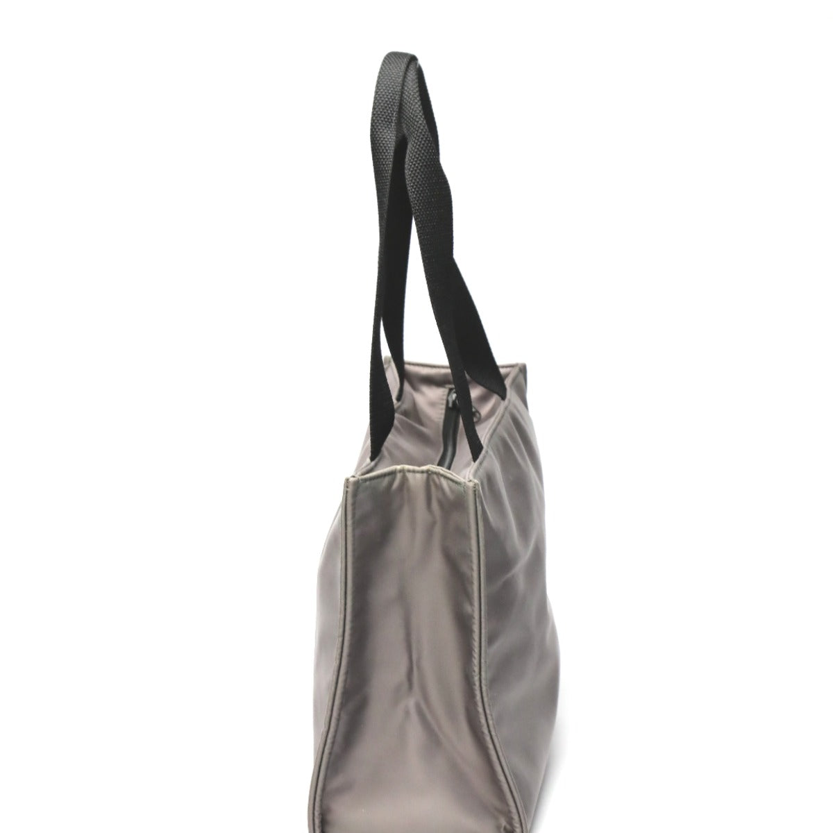 ケイトスペード Kate Spade トートバッグ
トートバッグ ナイロン ハンドバック ナイロン 716Y8244 グレー 【SS】
【中古】