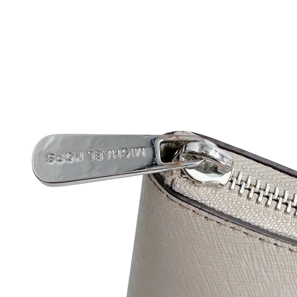マイケルコース Michael Kors ハンドバッグ
トートバッグ シアラ A4対応 レザー 35F8SC6T9L グレー 【SS】
【中古】